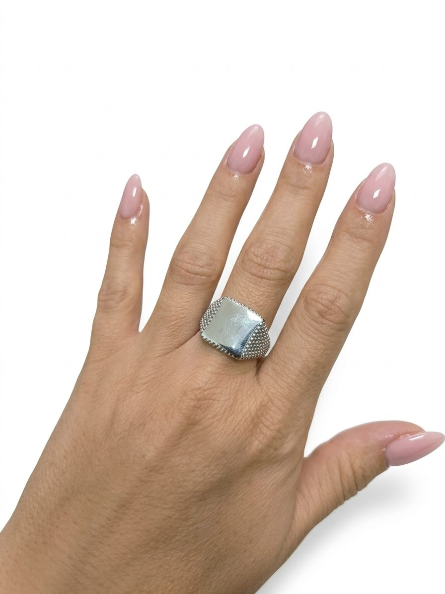 ANELLO MARTELLATO BIJ PERSONALIZZABILE